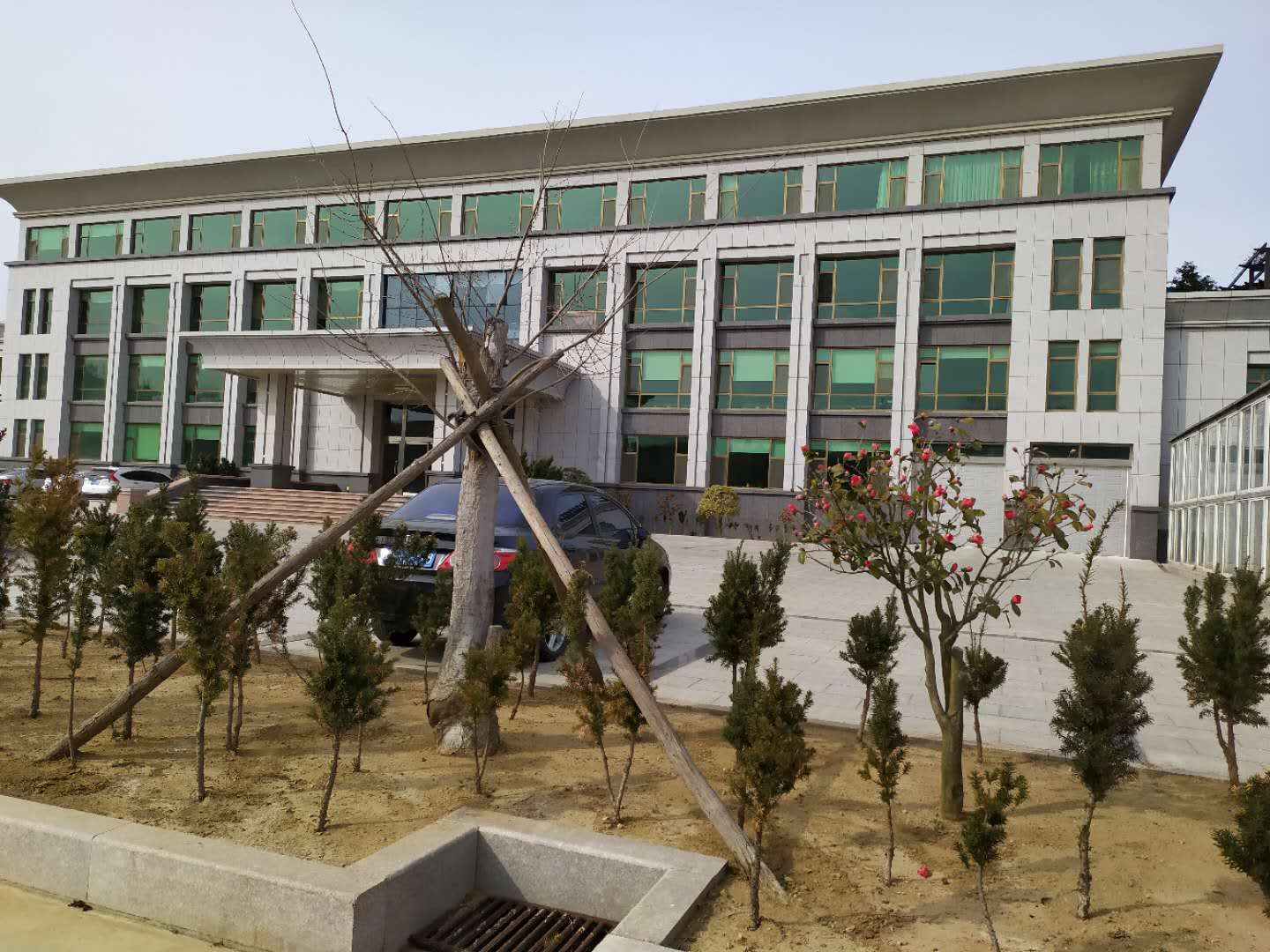 恒荣建筑公司办公楼，5000.jpg